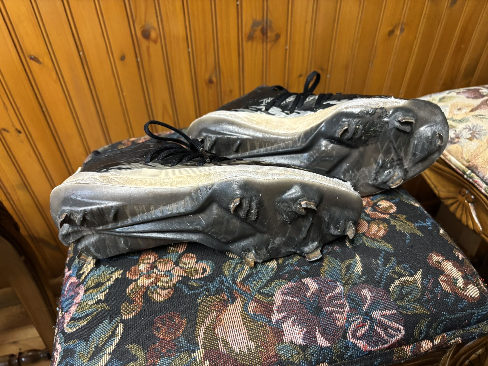 Adidas Football Cleats Size 6 1/2 - photo 4