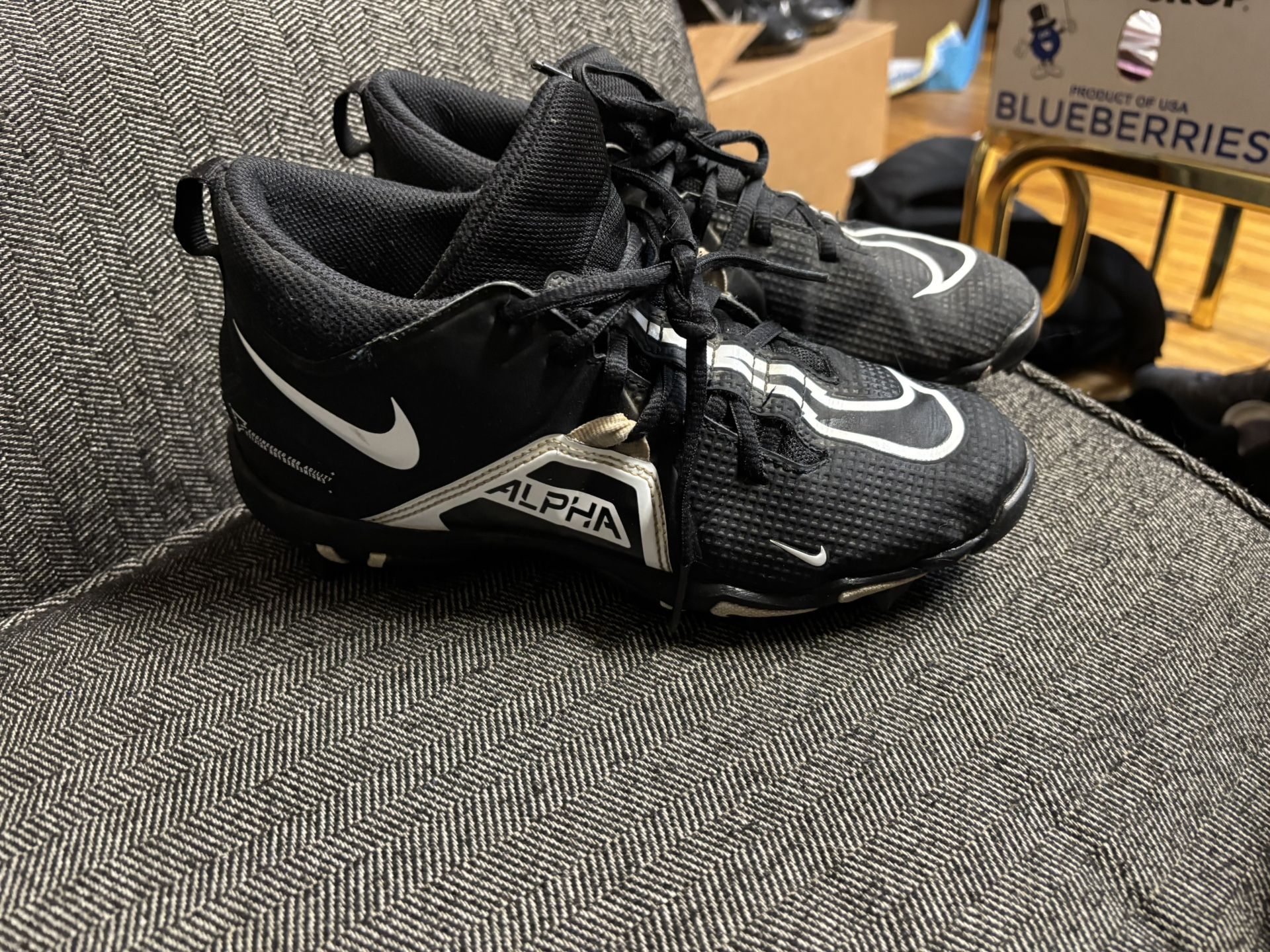 Nike Fast flex Football Cleats Size 5.5Y - photo 2