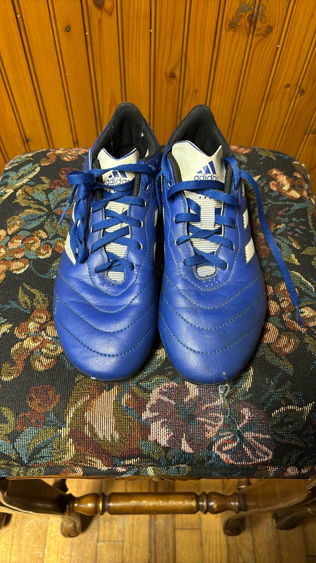 Adidas Soccer Cleats Size 6