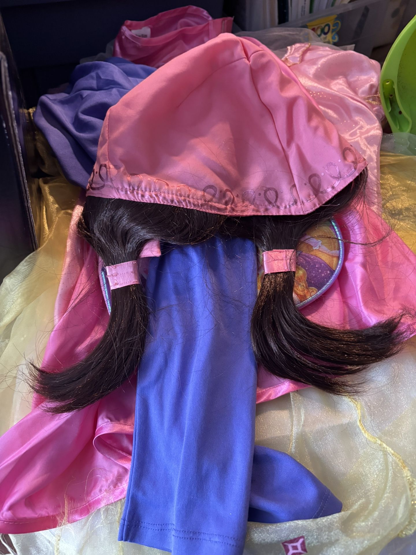 Assorted Barbie & Disney Princess Items - photo 3