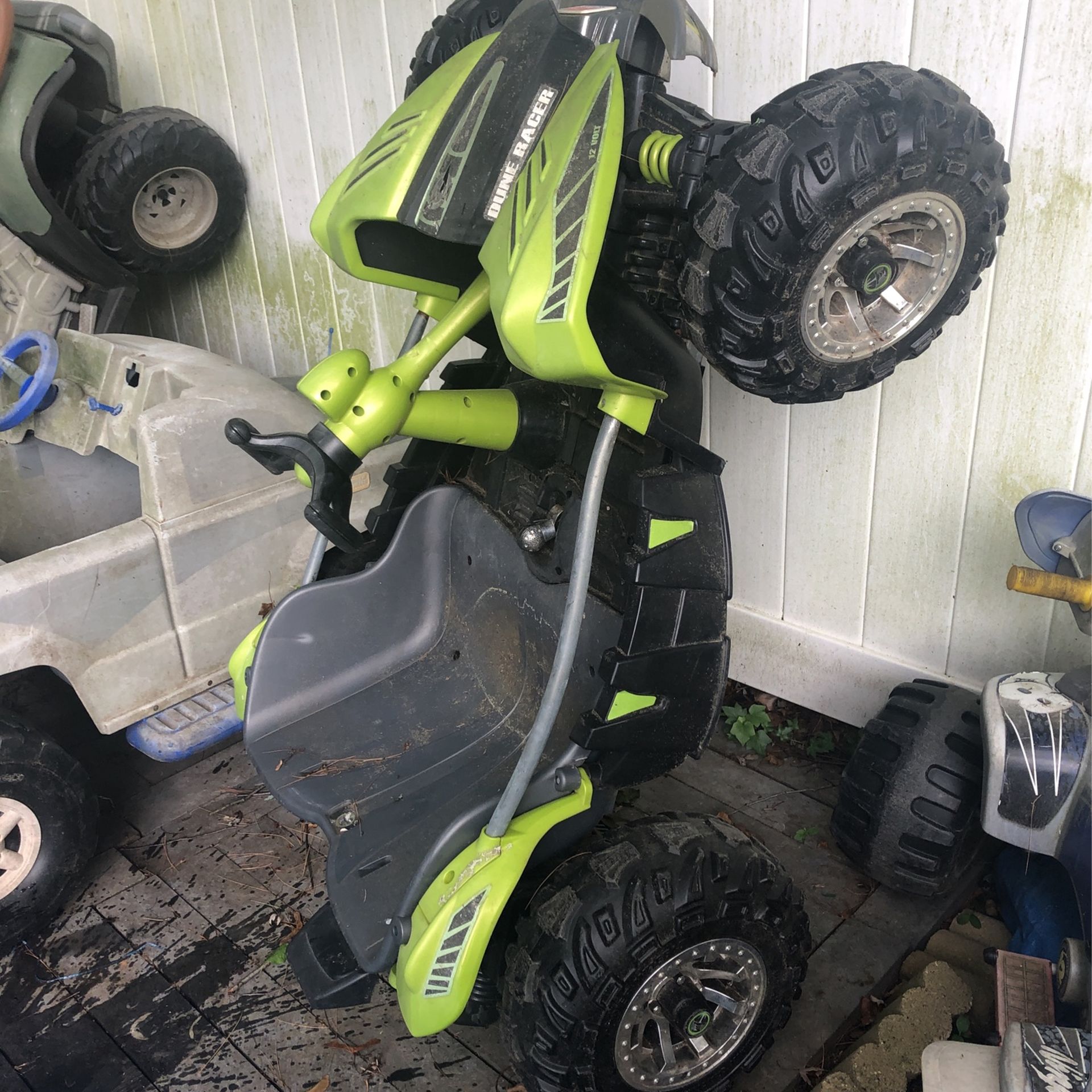 Power Wheels Dune Racer - photo 2