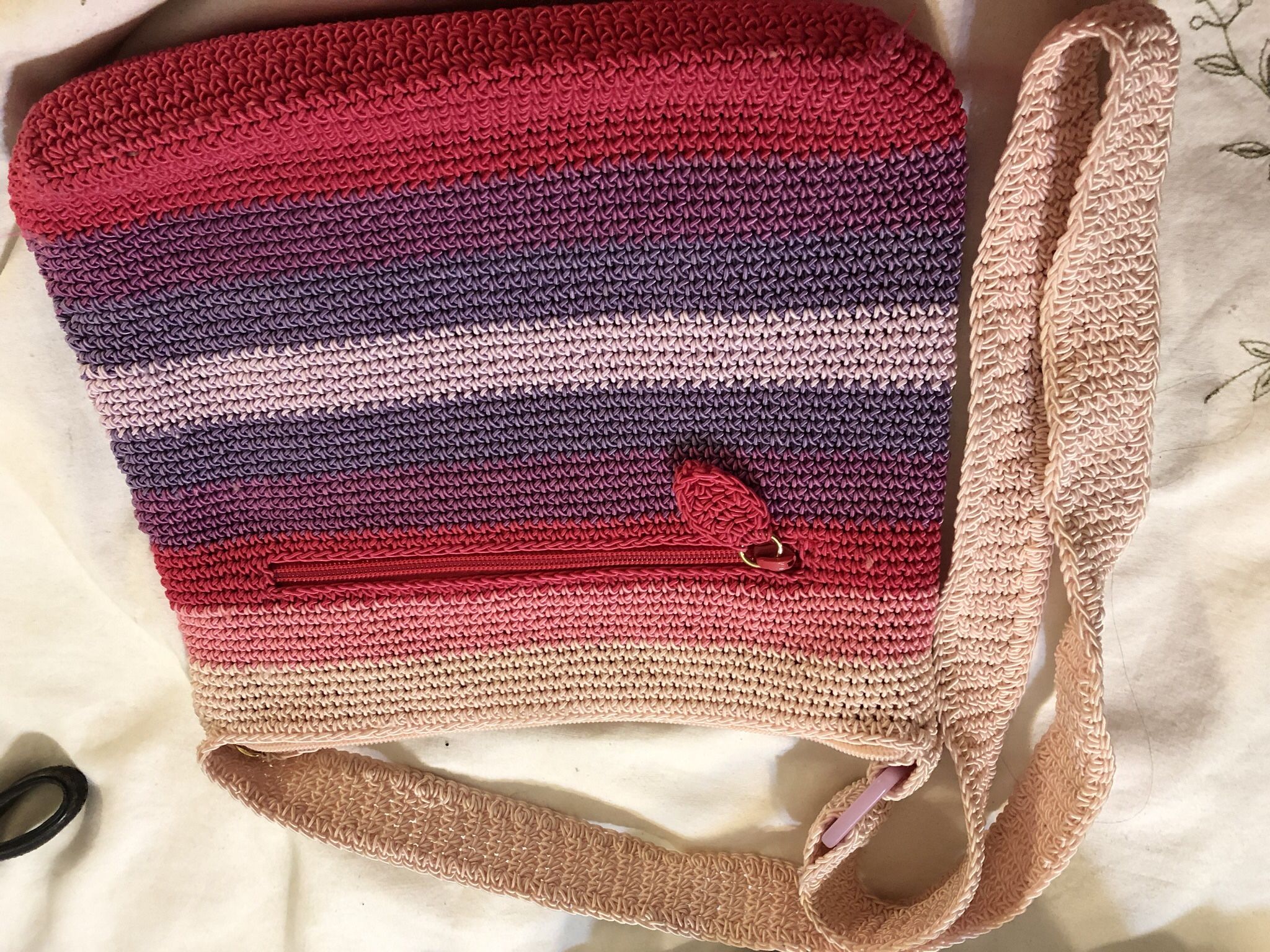 Liz Claiborne Knit Bag - photo 2