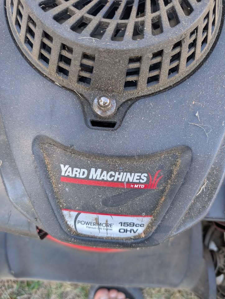 Yard Machines 21" Gas Lawn Mower – Scarborough - photo 3