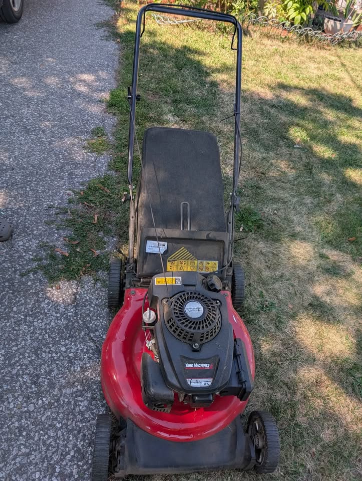 Yard Machines 21" Gas Lawn Mower – Scarborough - photo 5