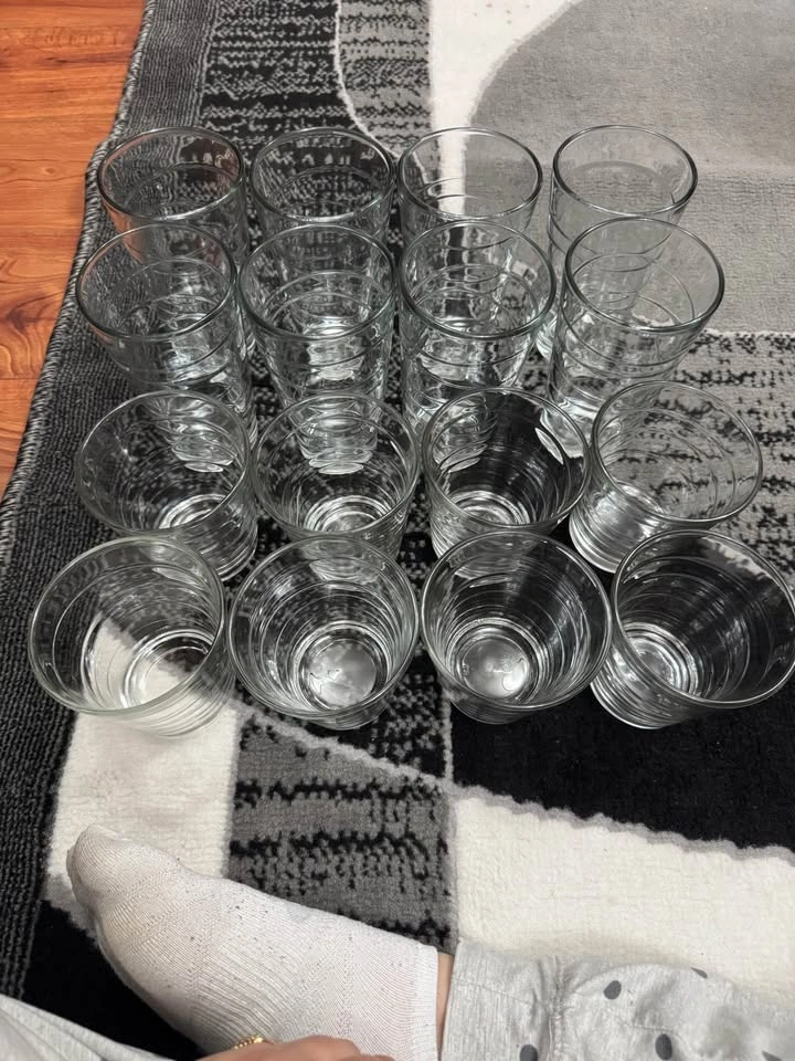 Anchor Hocking Set of 16 Glass Tumblers - photo 2