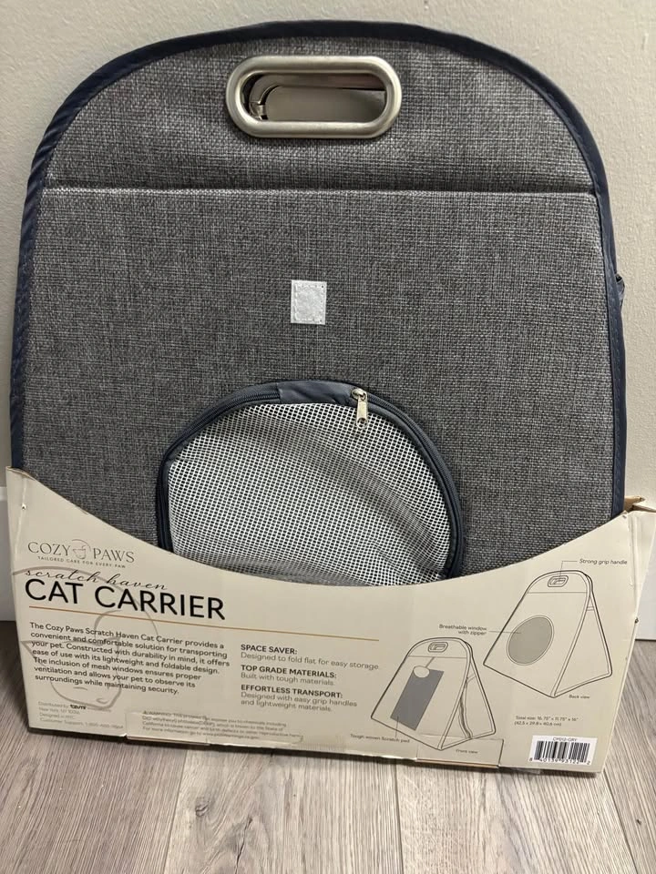 NEW Foldable Cat Carrier with Scratcher - photo 2