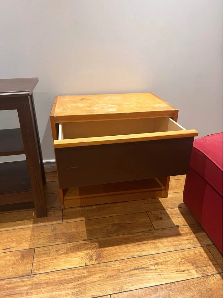Bedside table with drawer - photo 3