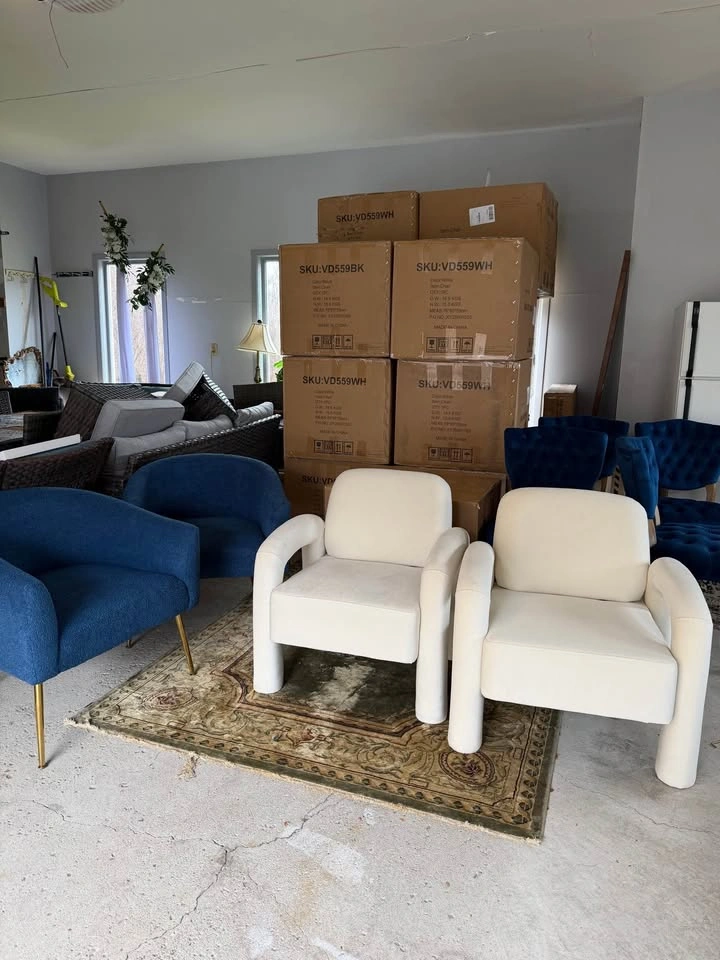 NEW - Modern Cream Velvet Accent Armchairs (2) - photo 3