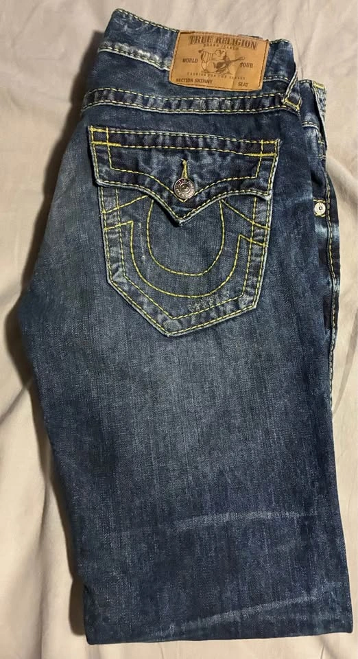 True Religion Vintage Jeans Yellow Stitching Size 31