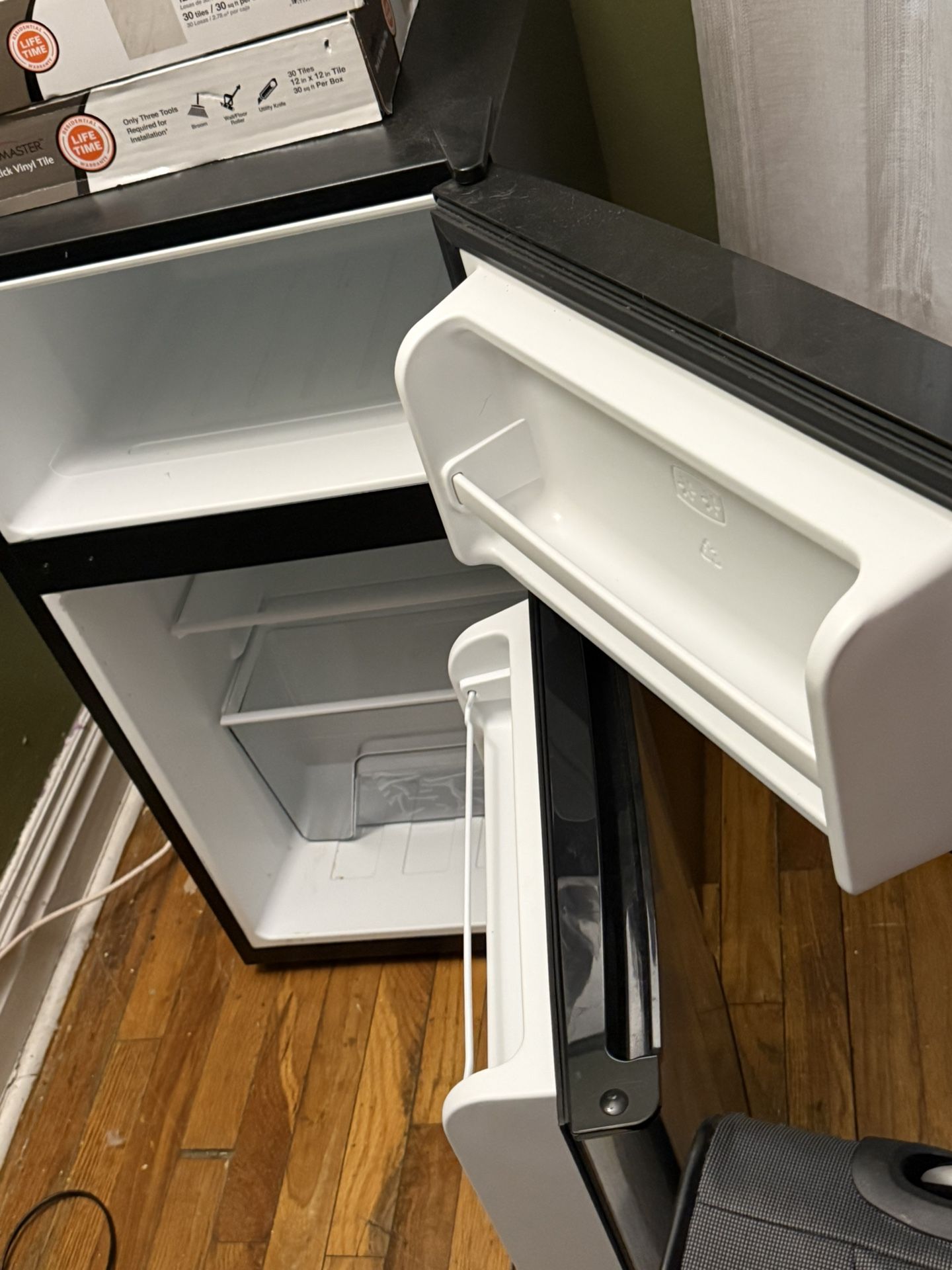 Office / College Refrigerator