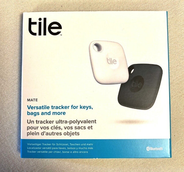 2 Tile Mate 2021 Bluetooth Trackers