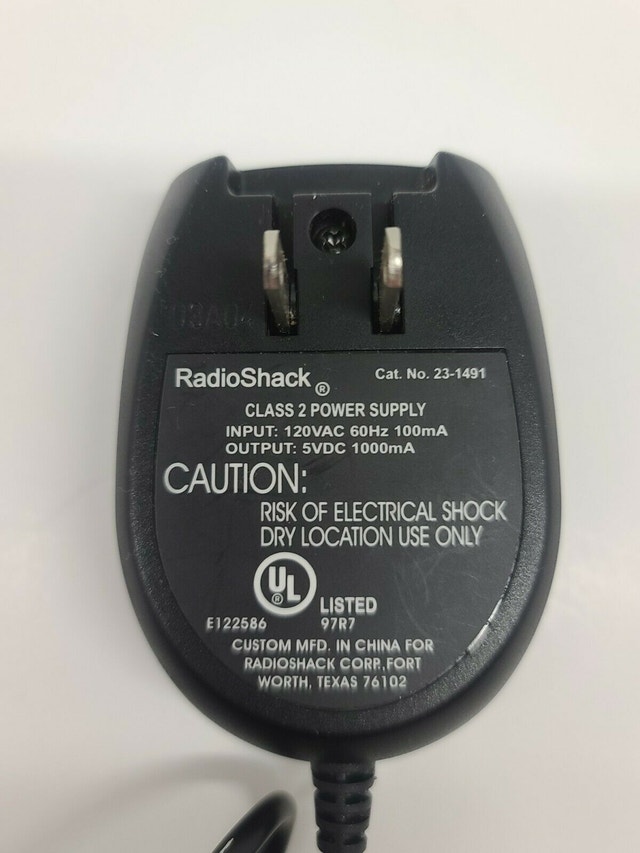 RadioShack Class 2 Power Supply Cat No. 23-1491 Adapter/Charger - photo 2