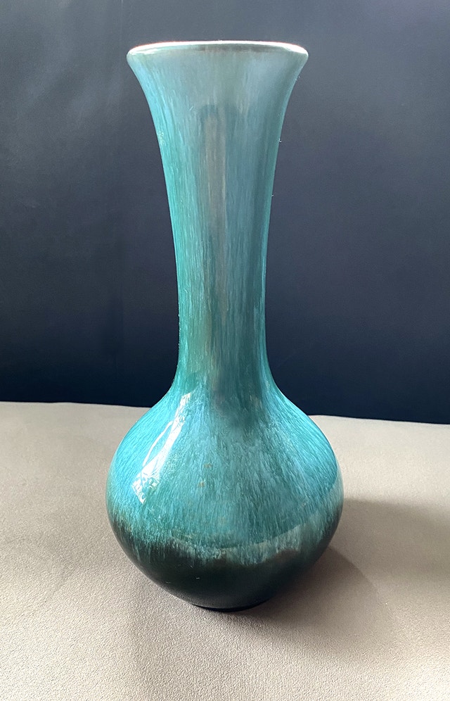 Vintage Blue Mountain Pottery Vase - Blue/Green Drip