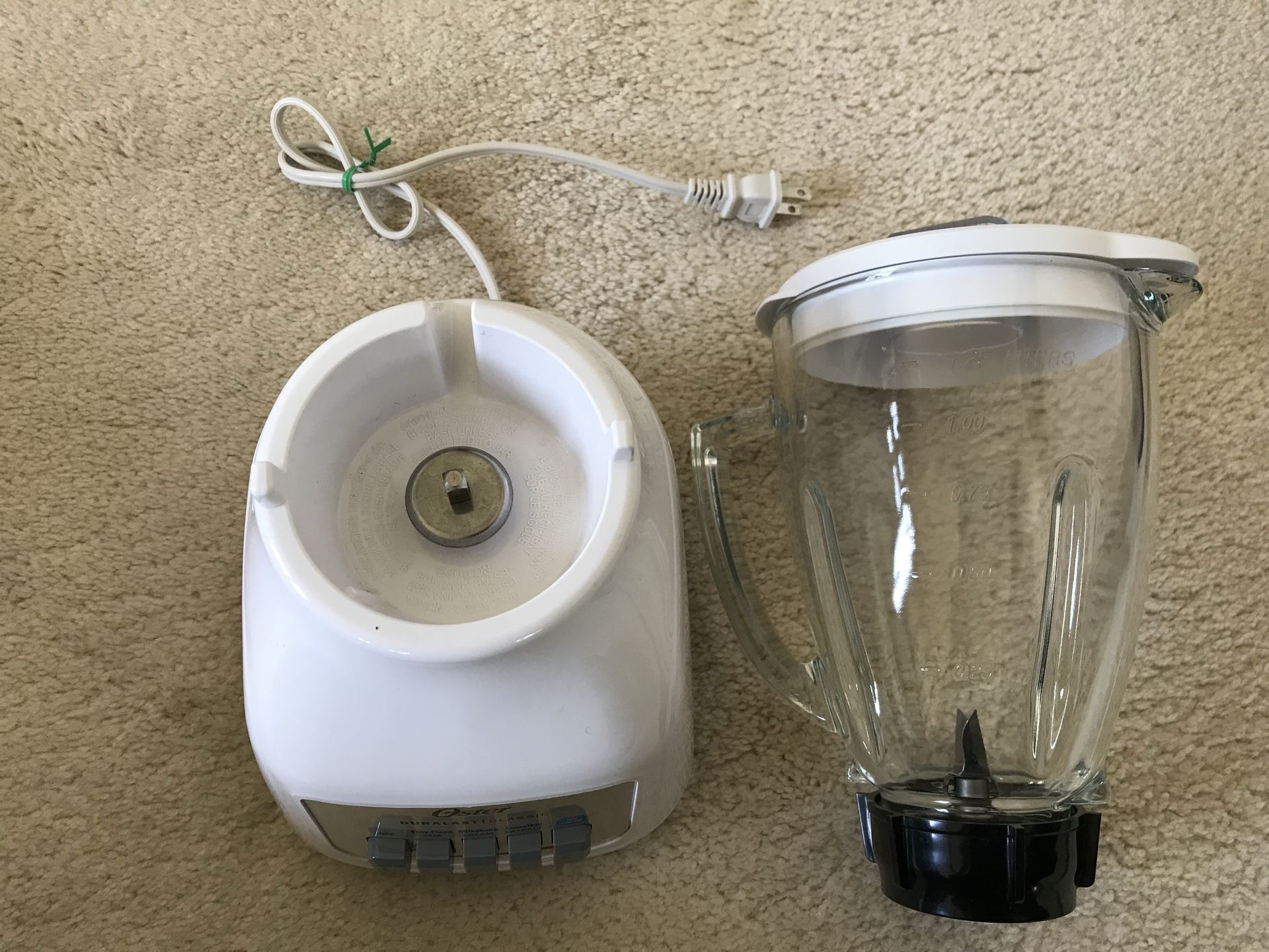 OSTER DURABLAST CLASSIC BLENDER - photo 3