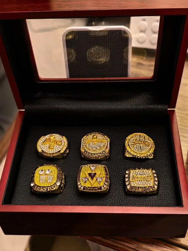Kobe Bryant Lakers NBA Championship Ring Set