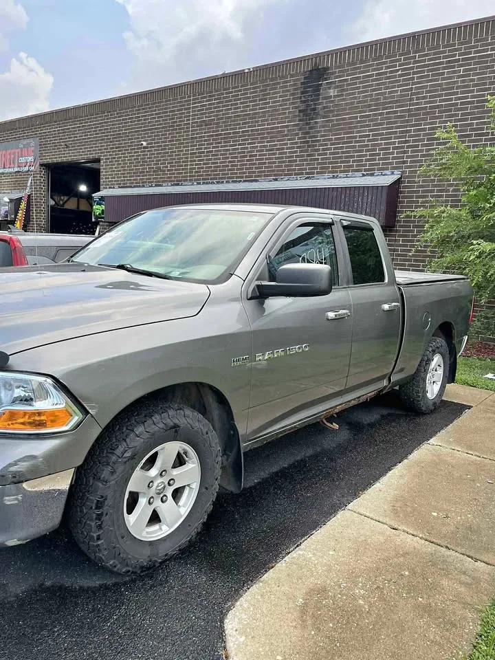 2012 Dodge Ram 1500 thumbnail