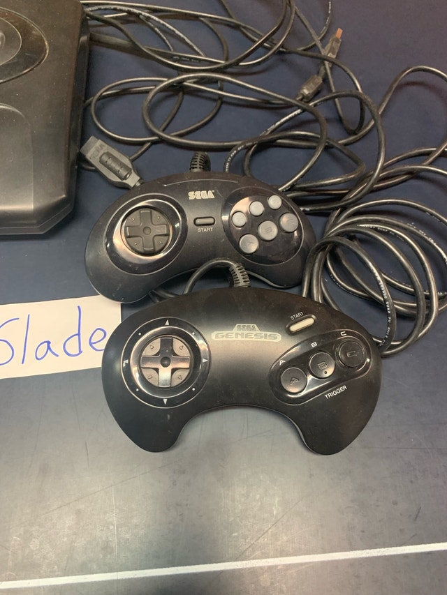 Sega Genesis Game Console - photo 3
