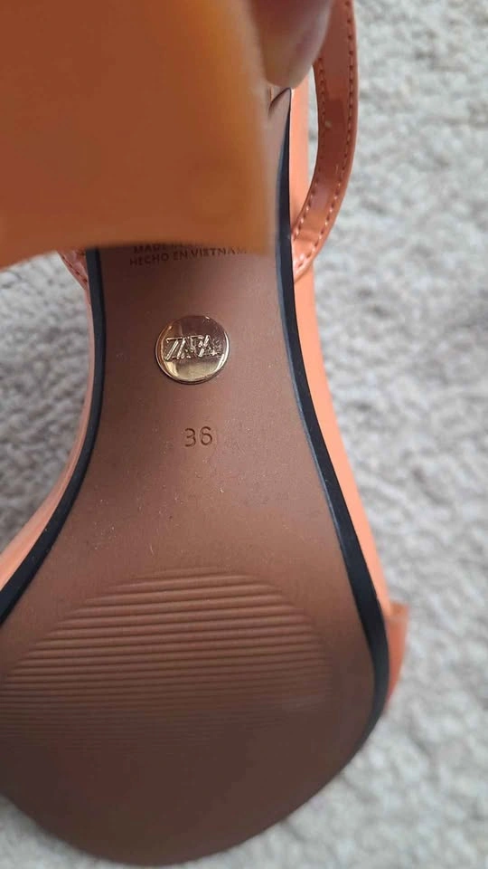 Brand new ZARA sandals - photo 4