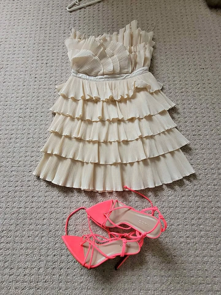 Evening dress with shoes