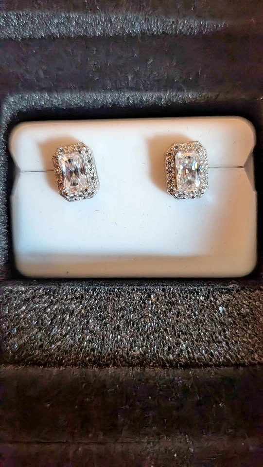 1 CTW Moissanite Emerald Cut with Accents