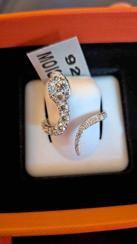 Solid 925 Snake Ring Size 9 - 3 CTW Moissanite