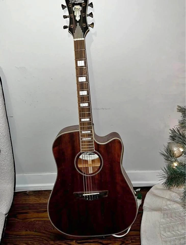 D'Angelico Premier Series Gramercy CS Cutaway Acoustic Guitar