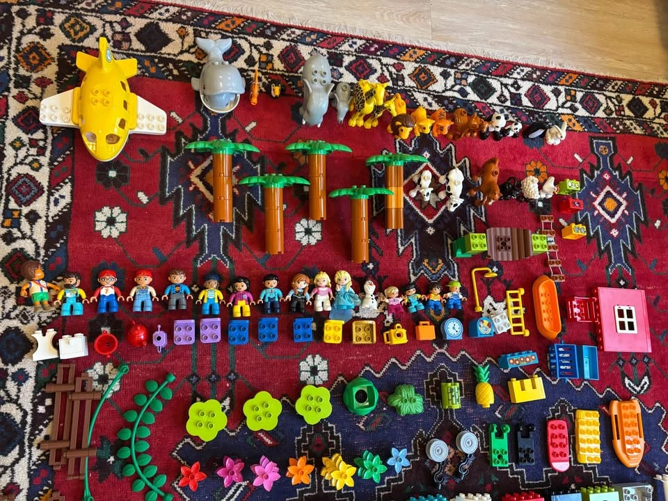 LOTS of Duplo LEGO!! - photo 3