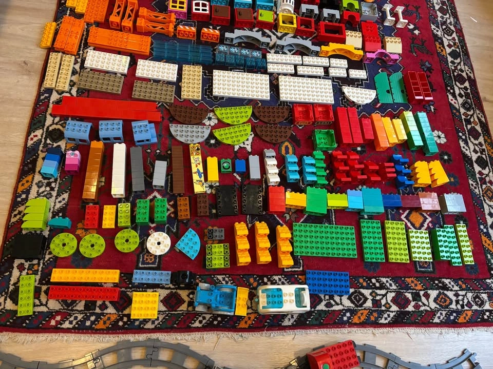 LOTS of Duplo LEGO!! - photo 5