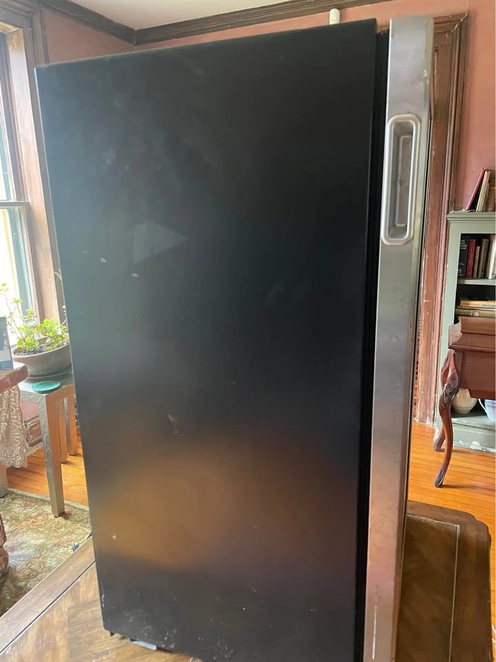 BLACK & STAINLESS BEVERAGE COOLER HOLDS UP TO 115 CANS! SHELVING - photo 5