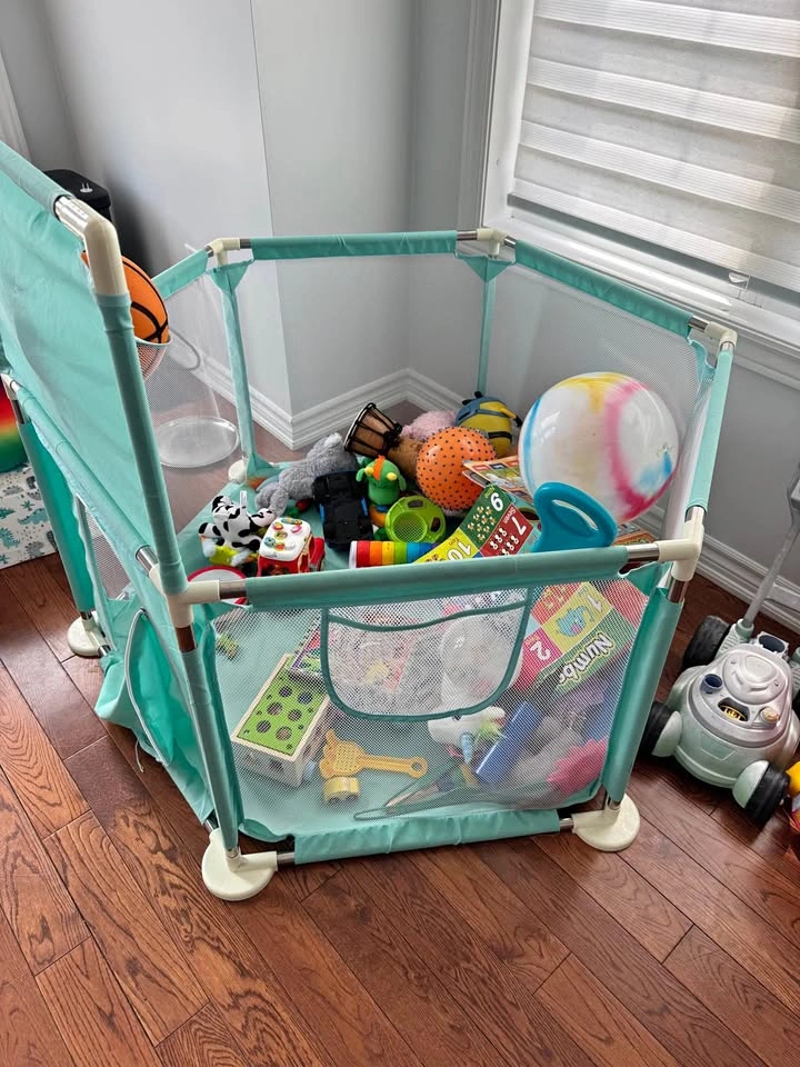 Free playpen - toys not included