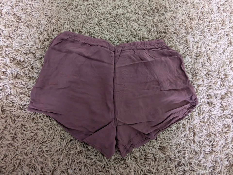 Women's Shorts - photo 2