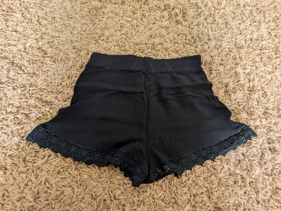 Women's Shorts - photo 2