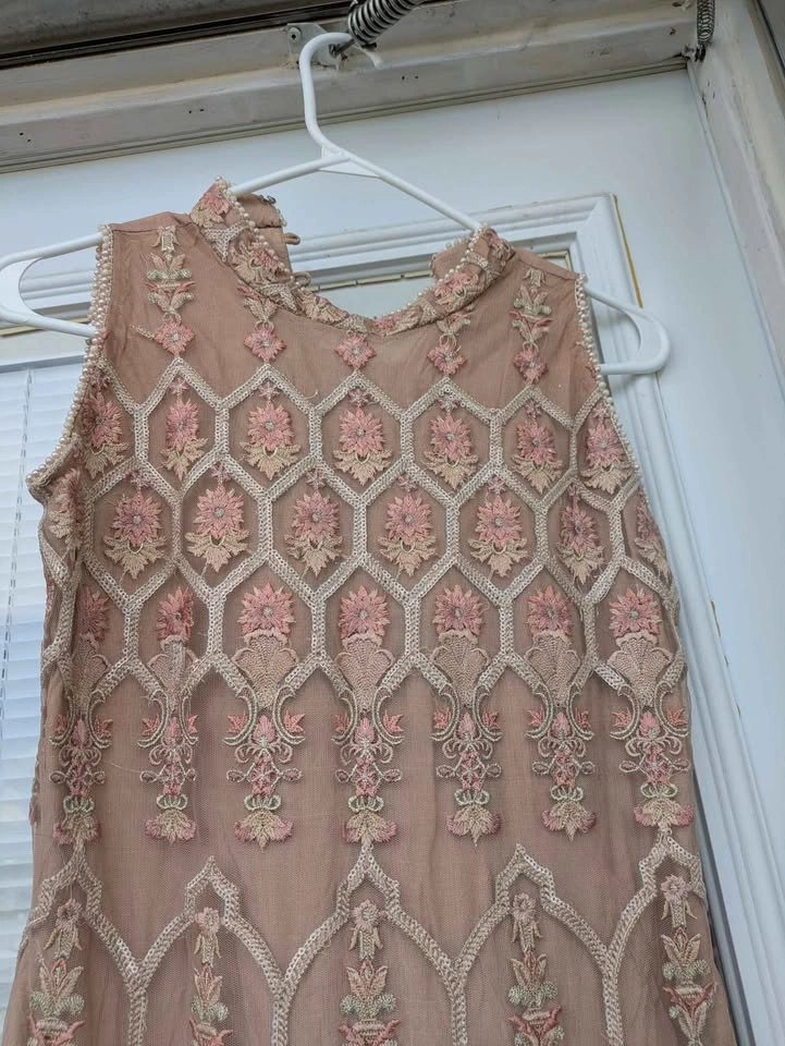 Shalwar Kameez Outfit for wedding or event - photo 3