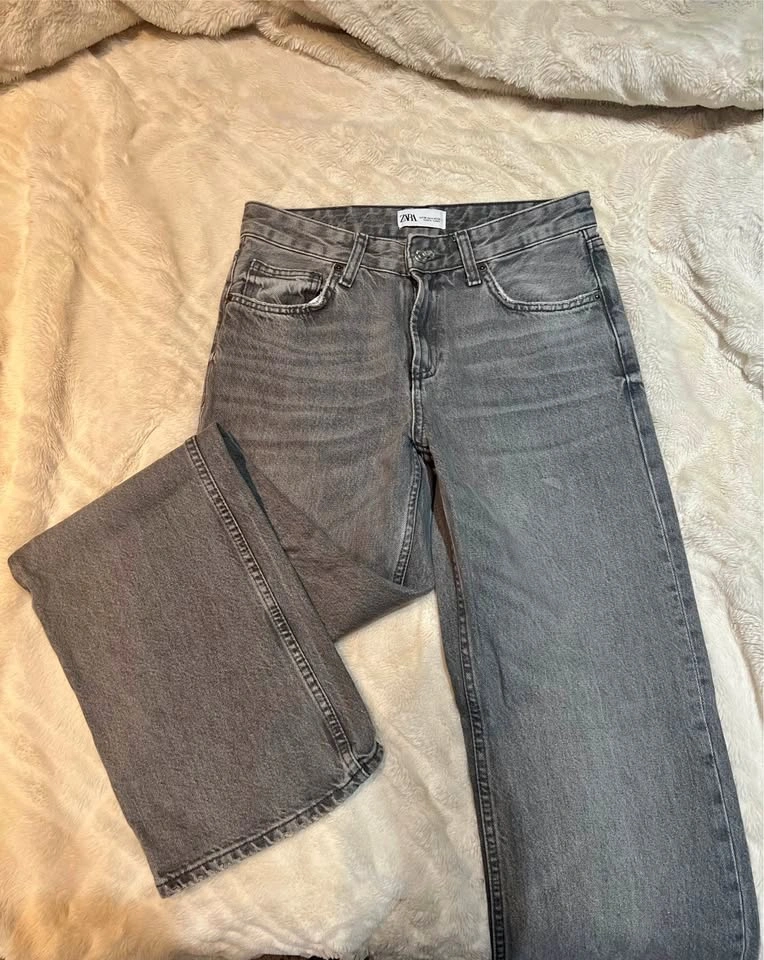 Zara women’s Jeans
