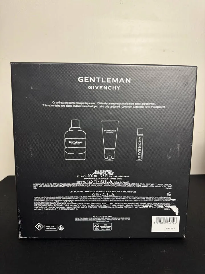 Givenchy Gentlemen EDP Gift Set - 100ml + Travel Spray image indicator(2)