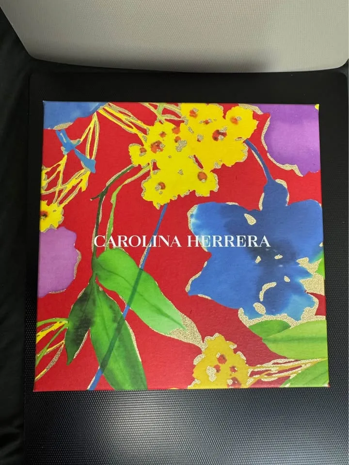 Carolina Herrera Good Girl 30ml Perfume Gift Set image indicator(3)