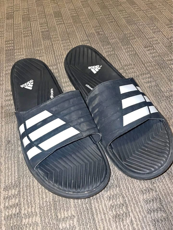 Mens Slides