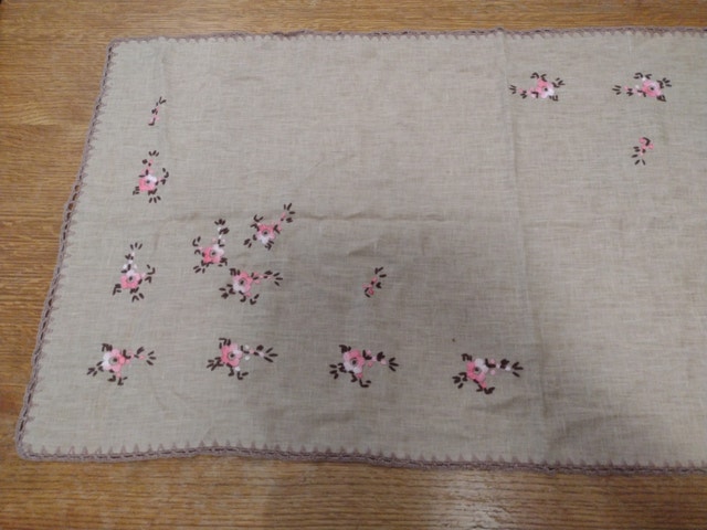 Small embroidered table cloth, natural linen - photo 2