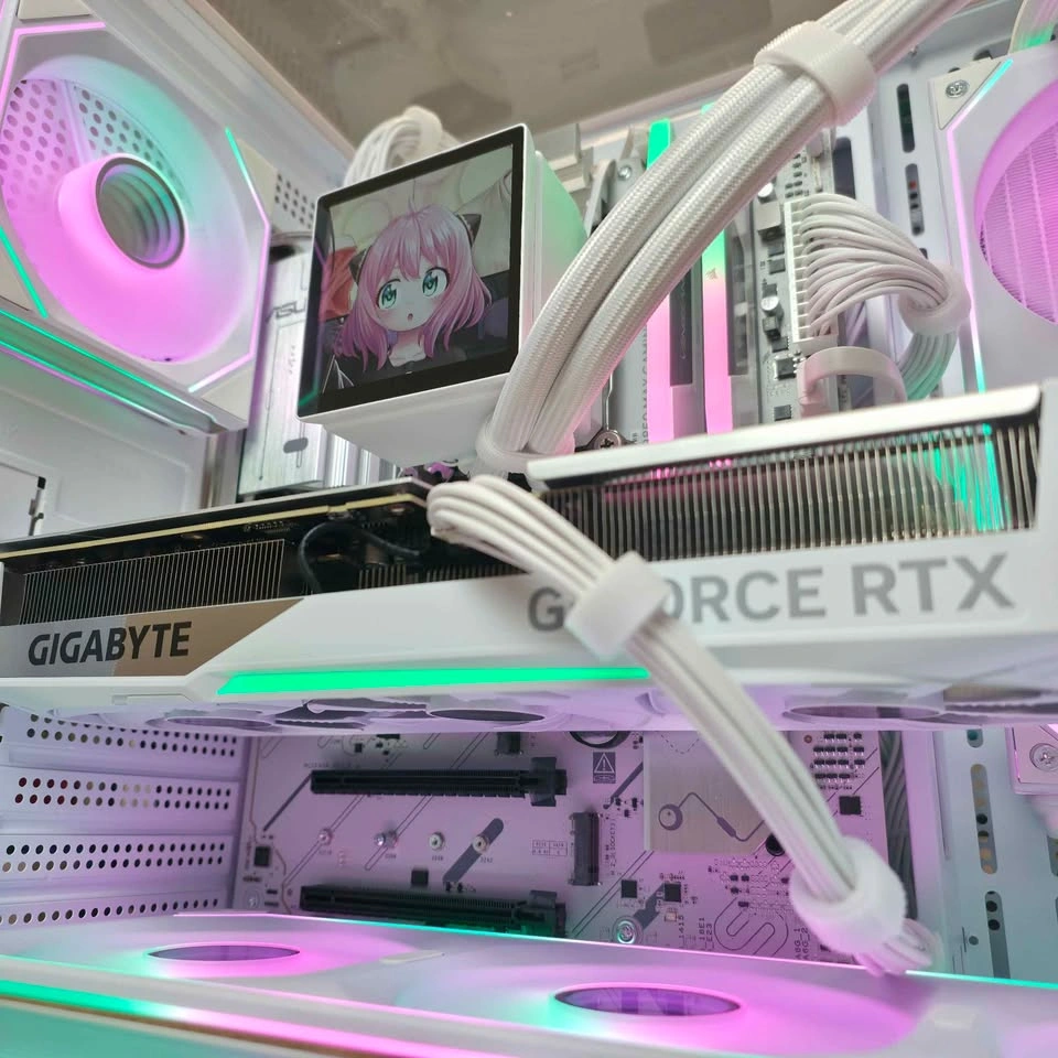 7800X3D & RTX 5070Ti (32GB 2TB) Gaming PC - photo 3