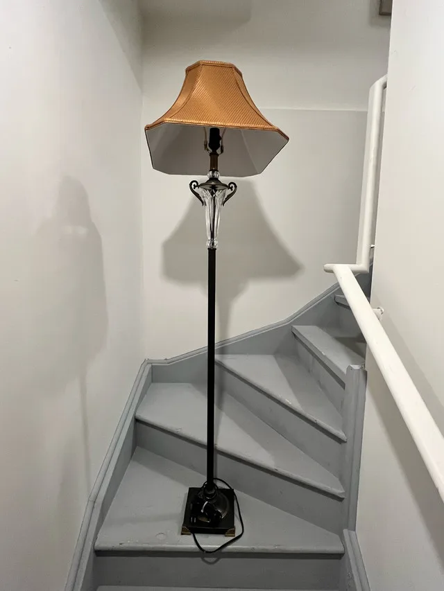 Floor Lamp thumbnail
