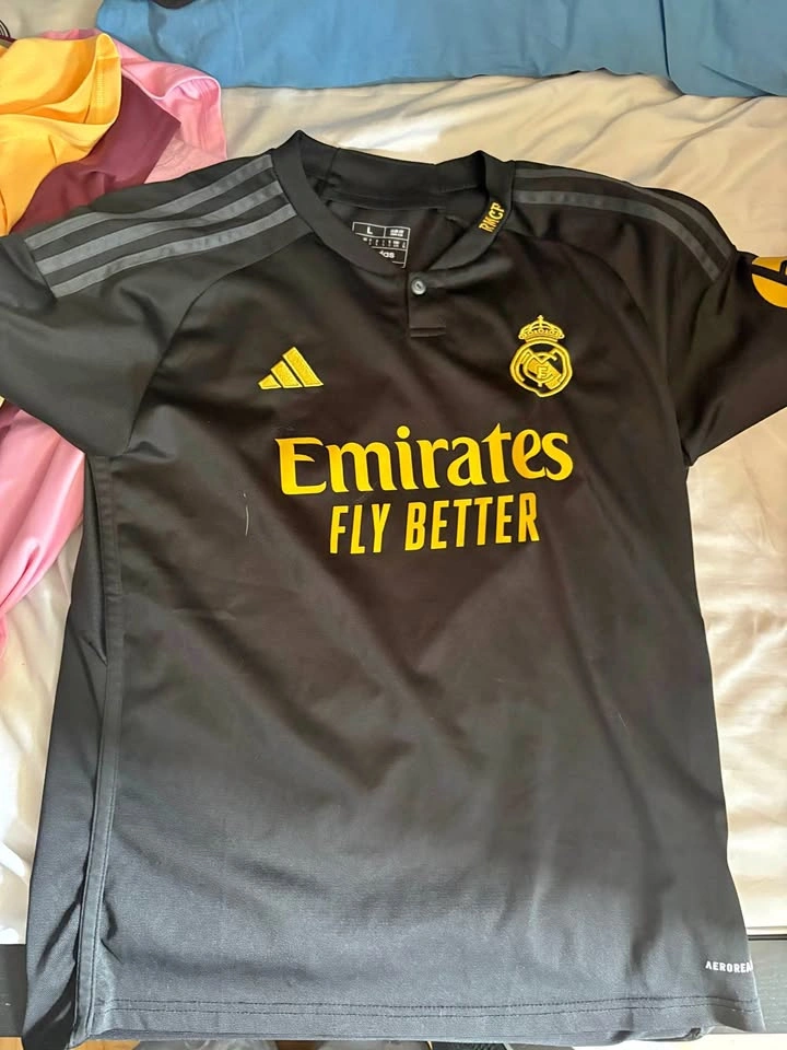 Real Madrid 2023/2024 Third Jersey - Jude Bellingham