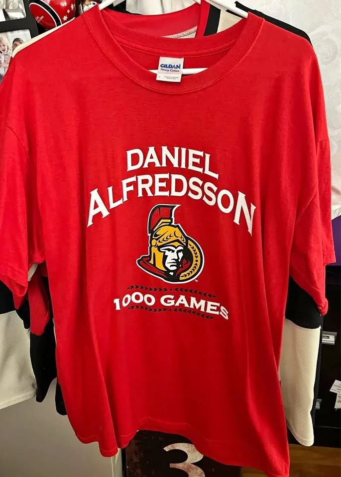 Alfredsson 1000 Games T-Shirt thumbnail