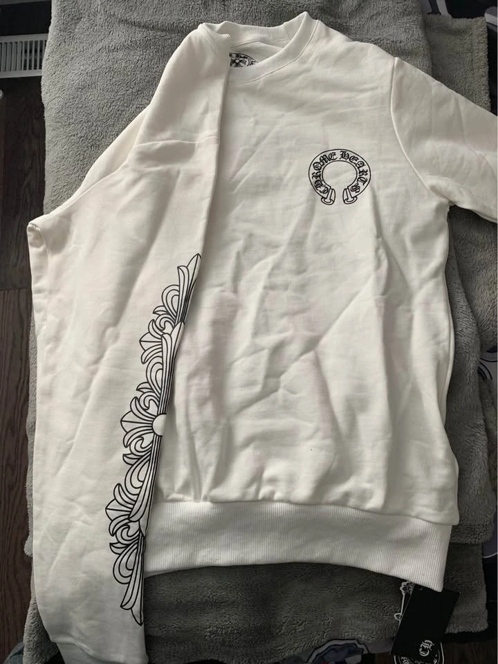 White Chrome Heart Long Sleeve - photo 2