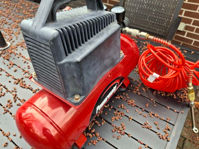 Powermate Air Compressor 100 max PSI, 2 gal. - photo 4