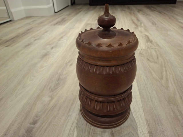 Wooden Lidded Container - photo 2