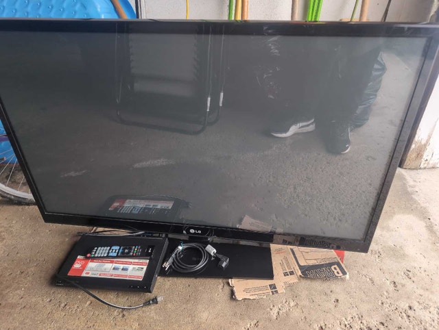 2011 LG Television set
