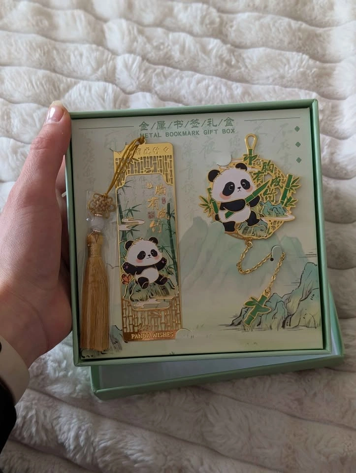 Beautiful metal bookmark 🎁🍀 In a box - photo 2