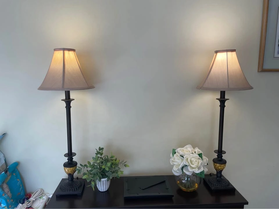 Elegant Candle Stick Style Lamps - photo 2