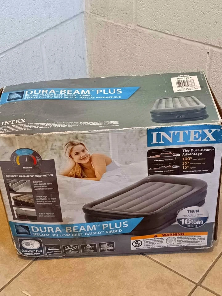 Intex Dura-Beam Plus Deluxe Pillow Rest Raised Airbed - Twin