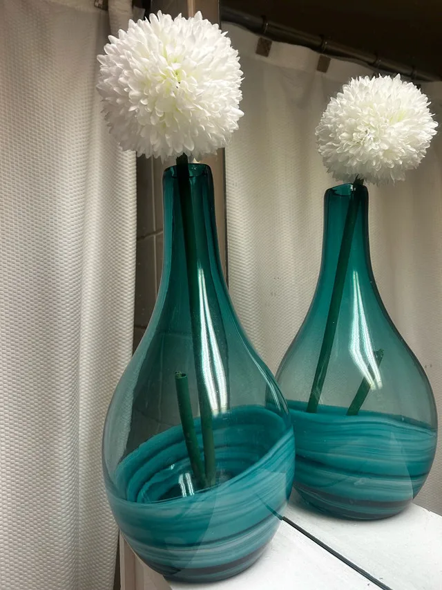 MOVING SOON FOR SALE – Decorative Vase thumbnail